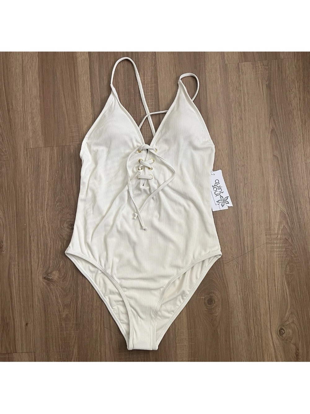 NWT Quint Soul White Label Lace-Up Center Front One Piece Swimsuit Size XL Cream